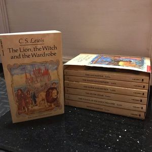 **SOLD** Chronicles of Narnia 1987 COMPLETE SET
